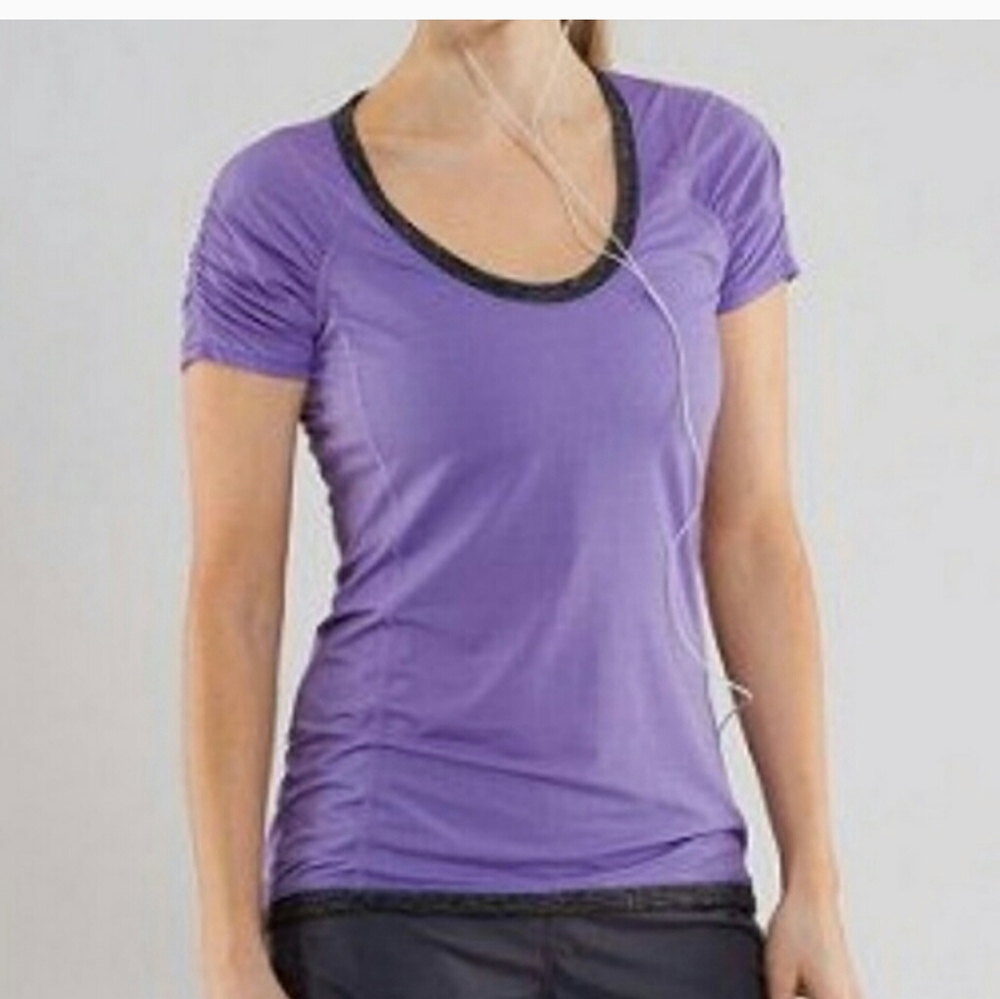 Lululemon  Revitalize Short Sleeve